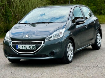 Peugeot 208 1.2i 118.000Km 2014