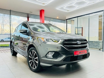 Ford Kuga ST-line 4WD Automaat