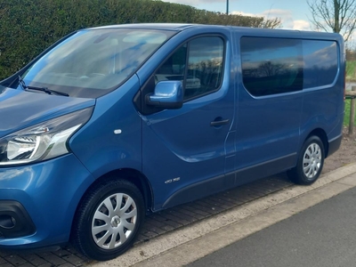 Nissan NV300 dubbele cabine