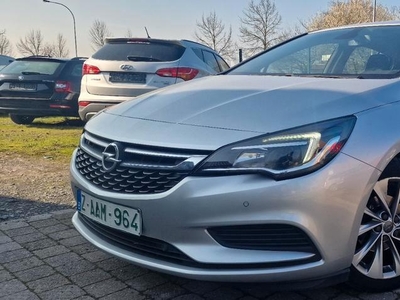 Opel astra 1.4 benzin met 120000km bj 2017