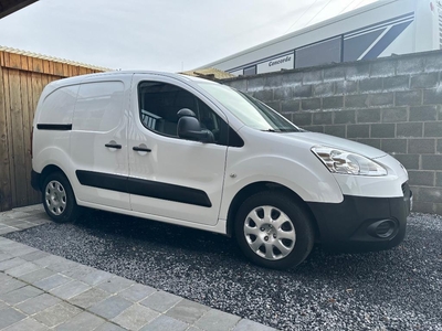 Peugeot Partner 1.6 HDi 3 Zit Airco Euro5 Slechts 161000km