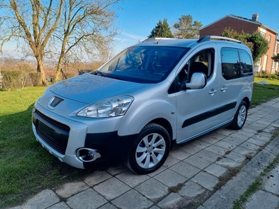 Peugeot partner 1.6 hdi diesel Euro 5-- 5 zitplaatsen--