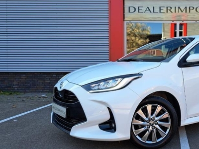 Toyota Yaris 1.5 VVT-i Dynamic Plus/ ECC / LED / Adaptive CC