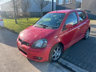 Toyota Yaris TS/SPORT // 1.5 VVT-i / 185.000 km.