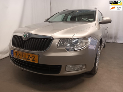 Skoda Superb Combi 1.8 TSI Comfort - Airco - Trekhaak