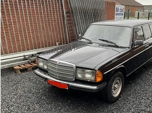 Mercedes 240D Lang oldtimer W123