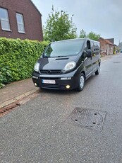 Opel vivaro 2.5