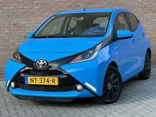 Toyota Aygo 1.0 VVT-i X-Play Navi- Camera - Airco - Dealer Onderhouden