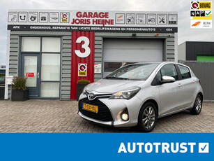 Toyota Yaris 6 maand Garantie 1.0 VVT-i 65.000km! Rijk uitgevoerd!