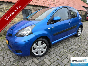 Toyota Aygo 1.0-12V Dynamic Blue Airco! 5drs