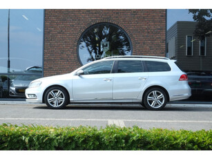 Volkswagen Passat Variant 2.0 TDI R-line BlueMotion Panoramadak, Trekhaak, Leder