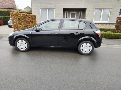 Opel Astra 1.7cdti carnet VC ve contrôle technique OK