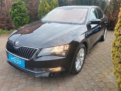 Skoda Superb 1.4 benz 4 deurs