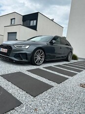 Audi A4 Sline 2.0 TDi Minihybrid in nieuwstaat!