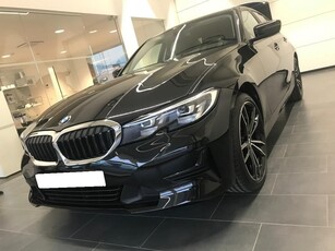 BMW318D * LEDER * M-VELGEN * IN NIEUWE STAAT!!!