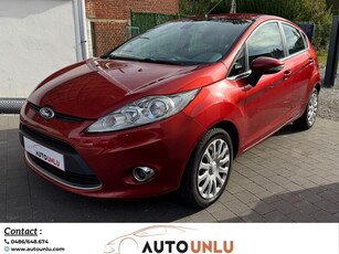 FORD FIESTA // TRES BELLE VOITURE //