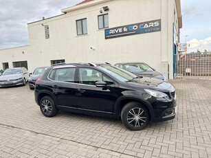 Peugeot 2008 1.2i Benzine Allure CarPlay * 1 JAAR GARANTIE *