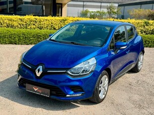 Renault Clio benzine manueel slechts 30.000km NIEUW STAAT