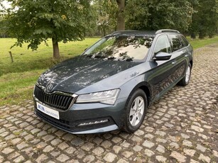 SKODA SUPERB BENZINE AUTOMAAT