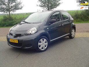 Toyota Aygo 1.0-12V Now / Airco / centrale vergrendeling / NAP