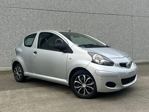 Toyota Aygo 1.0 12V VVT-I NOW-95.000km!-Euro5-Reeds gekeurd!