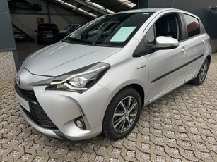 Toyota Yaris Benzine/hybride - Automaat/Navigatie/15000 km