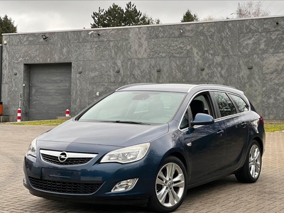 Opel Astra Cosmo 2011 1.7cdti
