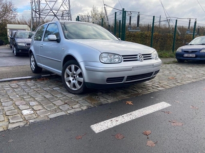 Volkswagen Golf 4 1.4benzine/1Jaar Garantie/145000km 2003bj