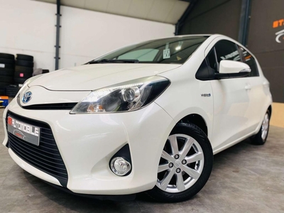 Toyota Yaris 1.5i VVT-i Hybrid Optimal Essent.(Fleet)