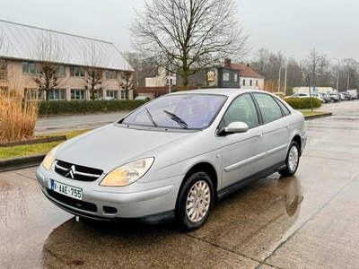 Citroen c5 - 2.0 benzine - airco / luchtvering