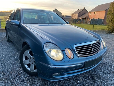 Mercedes E220CDI Avant-garde /GPS/cuir chauffant/Clim