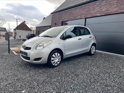 Toyota Yaris 1.0 benzine, 131.000 km, gekeurd voor verkoop