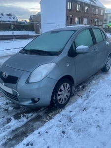 Toyota yaris 2009