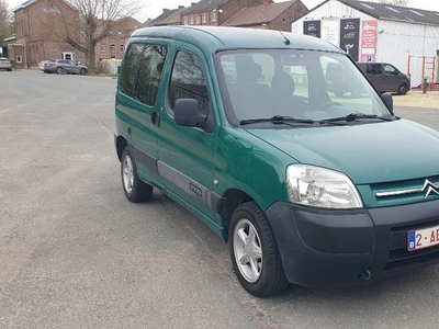 Citroen Berlingo 1.4 essence • Prete a immatriculée