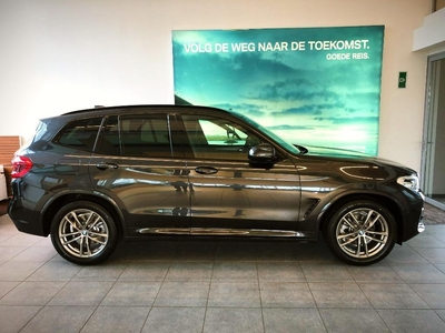 BMW X3 xdrive 20i met M Sportpakket (lijkt als nieuw!!!)