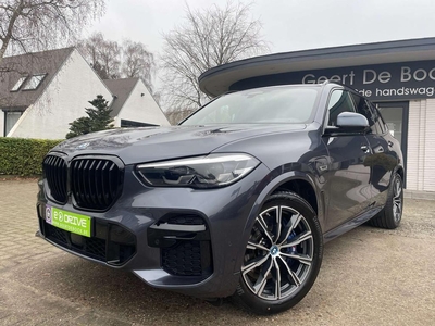 BMW X5 xDrive45e /M SPORT/PANO DAK/20