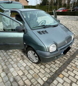 Renault Twingo 2005 benzine 129.000 auto rijdt perfect