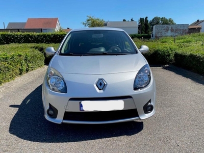 renault twingo II--1.2 benzine van bwj 2008- gekeurd v verkp