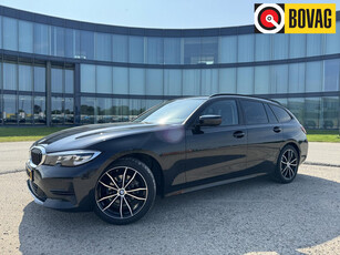 BMW 3-serie Touring 318i Business Edition Plus Leder Sportstoelen