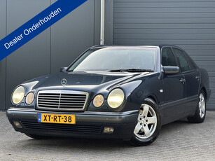 Mercedes-Benz E-Klasse 280 Elegance 4-Matic | Youngtimer | Xenon | Schuif/Kantel dak | Memory stoel | Trekhaak | Unieke staat