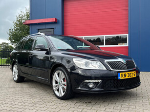 Skoda Octavia Combi 2.0 TDI RS| Kuipstoelen + Schuif/Kanteldak + Sound system |