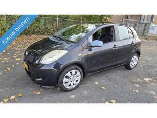 Toyota Yaris 1.3 VVTi Sol 5 DRS TOP ONDER HOUDEN MET AIRCO