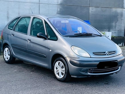 Citroen Xsara Picasso *AUTOMAAT* * Benzine *Airco*