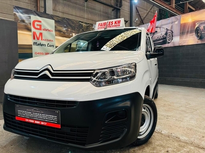 Citroën Berlingo 1.2pure tech 110cv 3pl utilitaire tva 21%