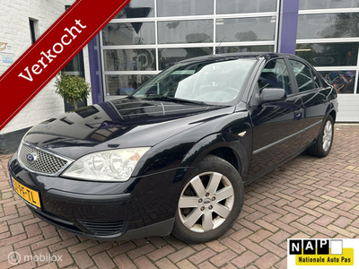 Ford Mondeo 1.8-16V Ambiente * AIRCO * WINTERSET *
