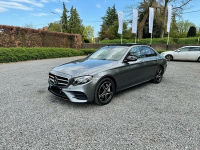 Mercedes E300 diesel hybride FULL OPTION AMG LINE