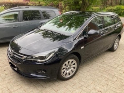 Opel Astra sports tourer +turbo /navi/camera