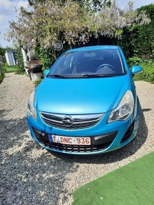 Opel Corsa,1er Main,1000cc Ess 2011,seulement 88000 km