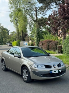 Renault megane cabrio 1.6i benzine gekeurd voorverkoop