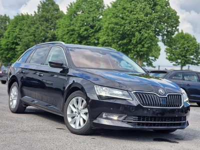 SKODA SUPERB STYLE FACELIFT LED LIGHTS PARKTRONIC V+A CRUISE